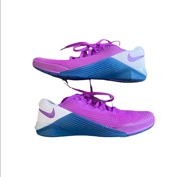 nike metcon 5 vivid purple